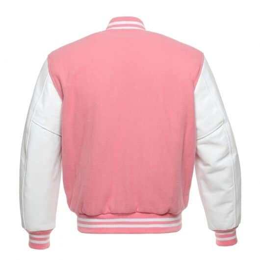 Rosa Collegejacke mit weißen Lederärmeln 